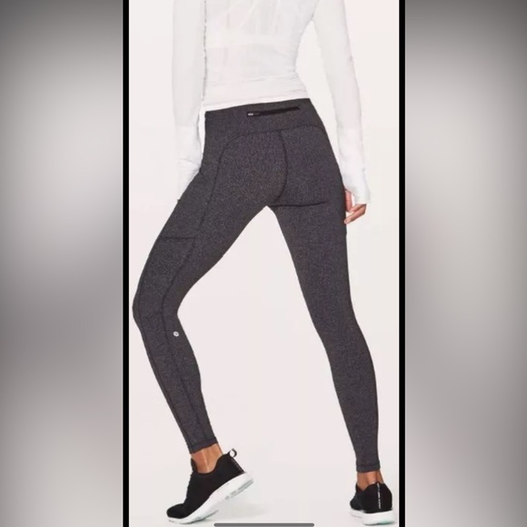 Lululemon Speed Up Tight Heathered Black Size 4 - Picture 2 of 6
